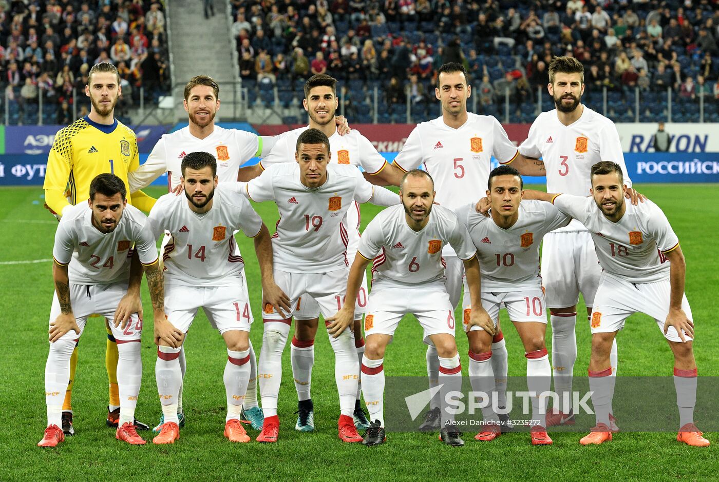 Football. Friendly match between Russia and Spain
