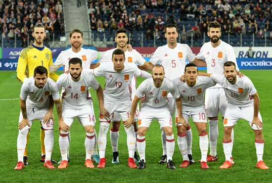 Football. Friendly match between Russia and Spain