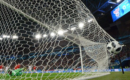 Football. Friendly match between Russia and Spain