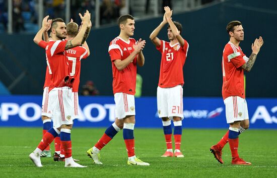 Football. Friendly match between Russia and Spain