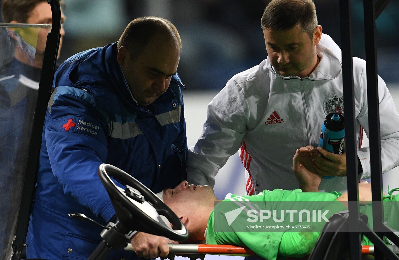 Football. Friendly match between Russia and Spain