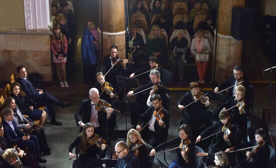 Charity concert at Simferopol Railway Station