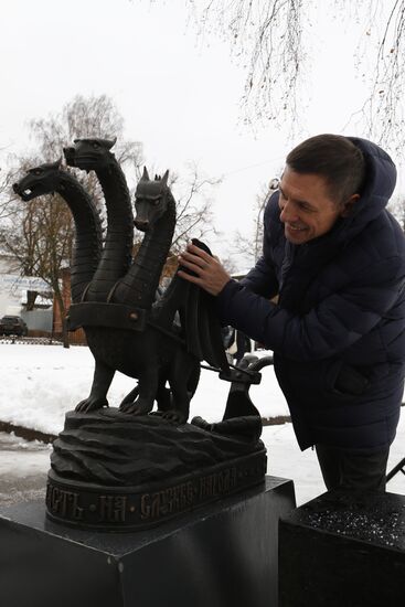 Power Serves People monument unveiled in Kostroma
