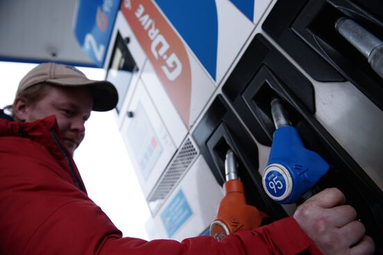 Petrol prices rise in Russia
