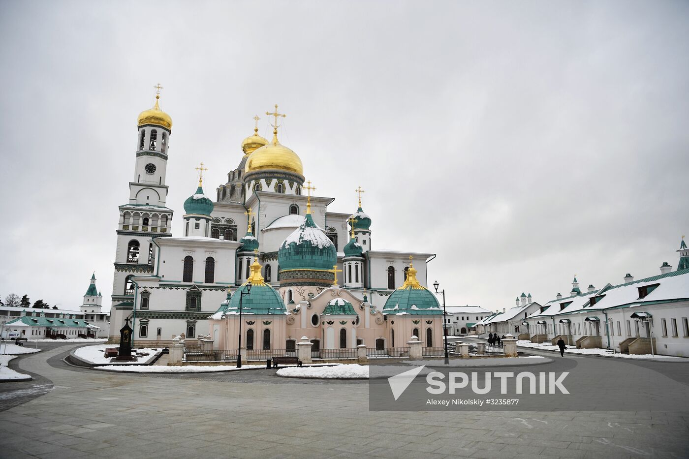 Russian President Vladimir Putin and Prime Minister Dmitry Medvedev New Jerusalem Monastery