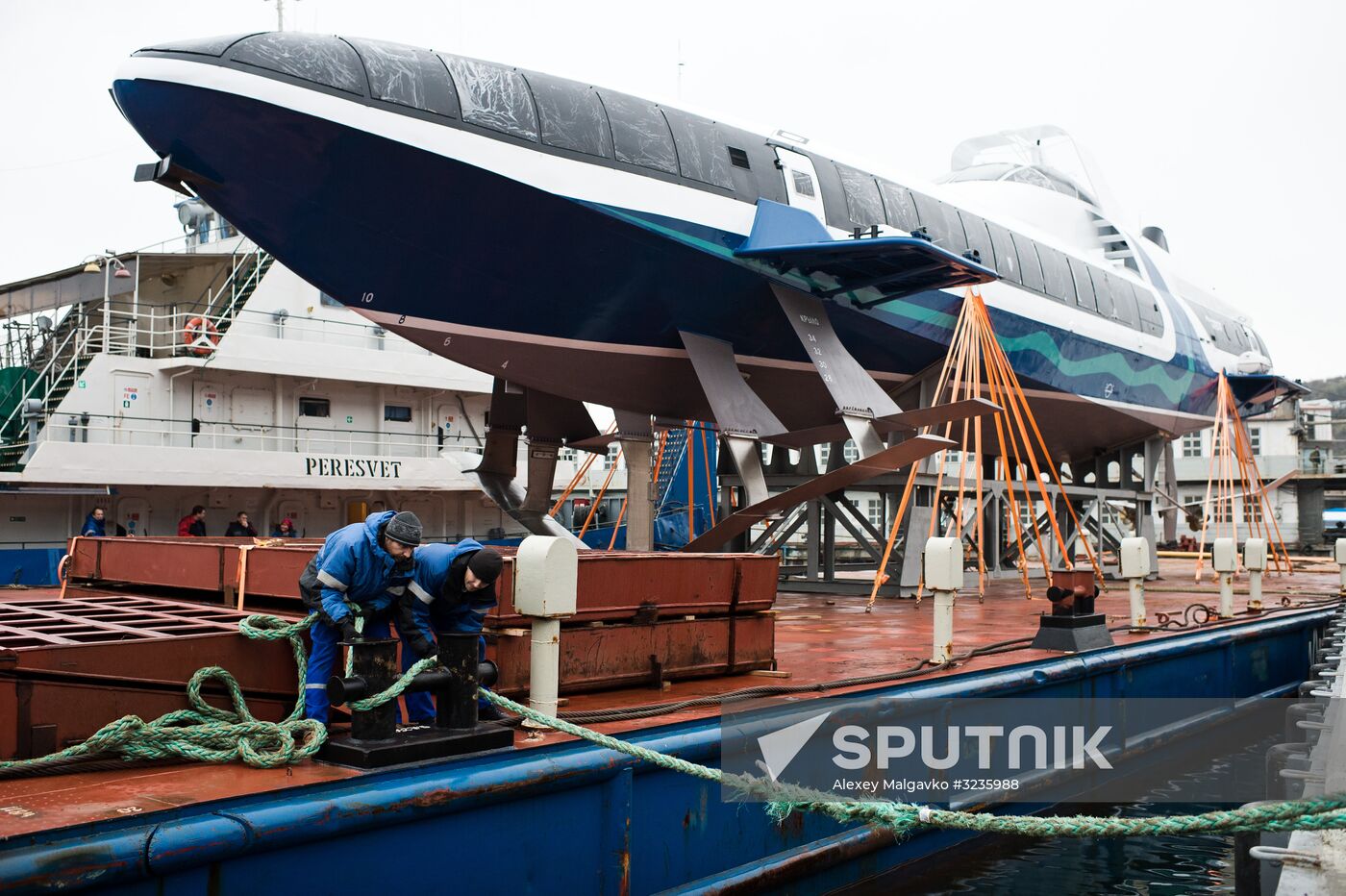 First Kometa for sea transportation arrives in Sevastopol