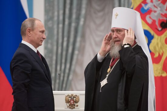 President Vladimir Putin presents state awards in Kremlin
