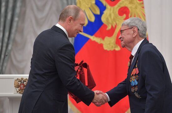 President Vladimir Putin presents state awards in Kremlin
