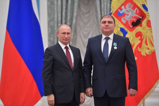 President Vladimir Putin presents state awards in Kremlin