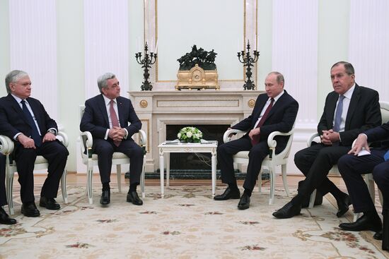 President Vladimir Putin meets with Armenian President Serzh Sargsyan