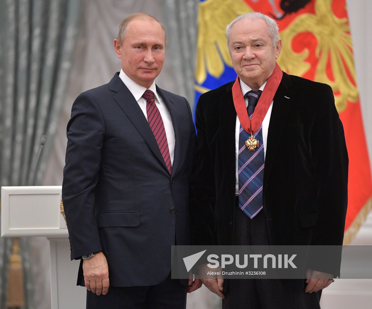 President Vladimir Putin presents state awards in Kremlin