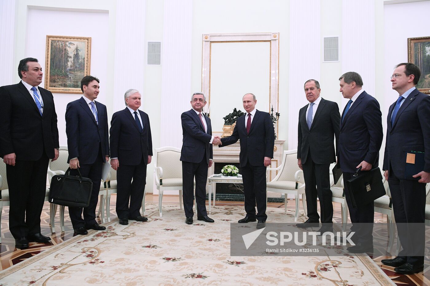 President Vladimir Putin meets with Armenian President Serzh Sargsyan