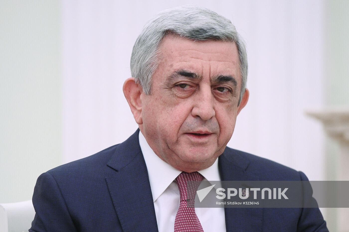 President Vladimir Putin meets with Armenian President Serzh Sargsyan