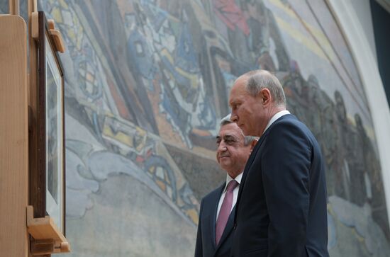 President Vladimir Putin meets with Armenian President Serzh Sargsyan