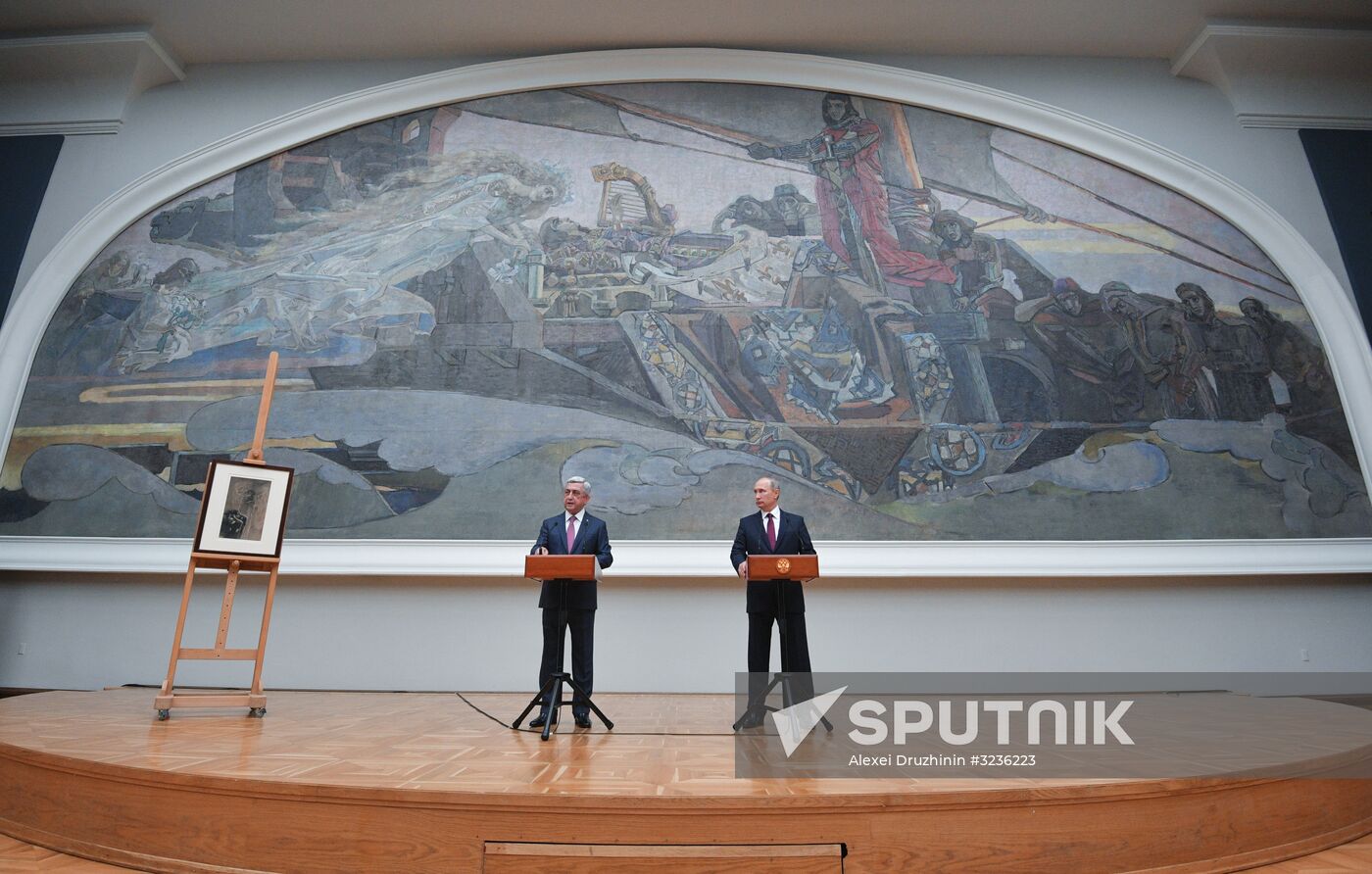 President Vladimir Putin meets with Armenian President Serzh Sargsyan