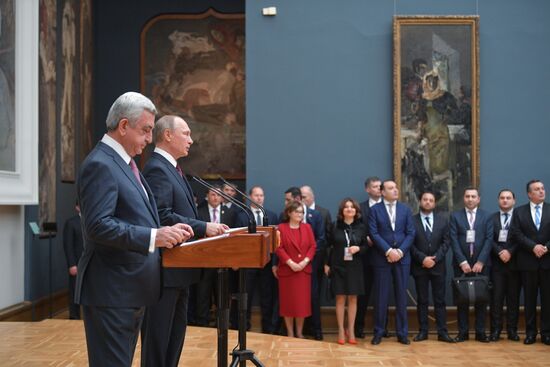 President Vladimir Putin meets with Armenian President Serzh Sargsyan