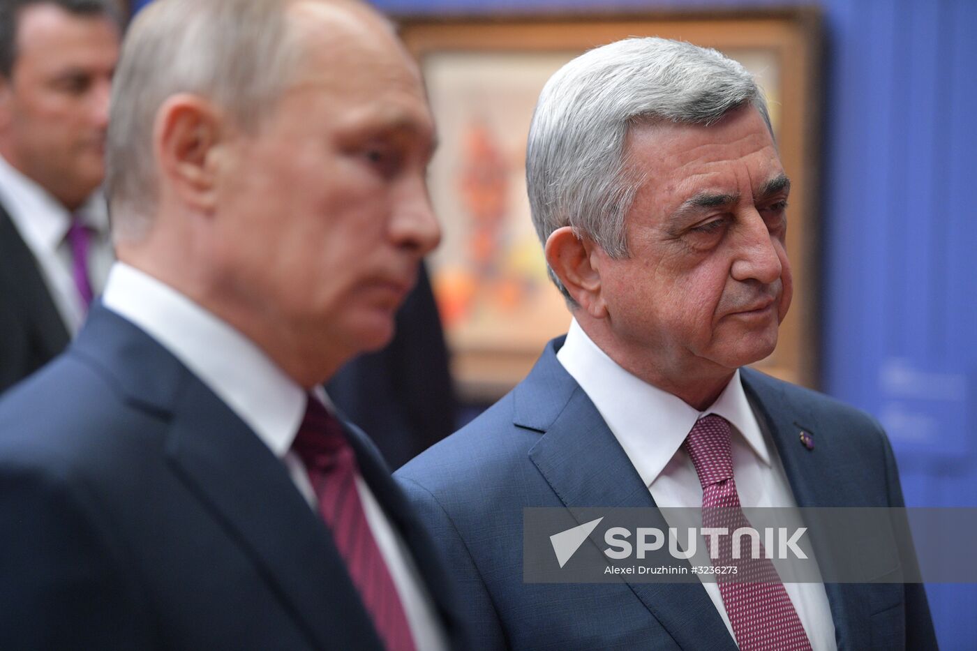 President Vladimir Putin meets with Armenian President Serzh Sargsyan