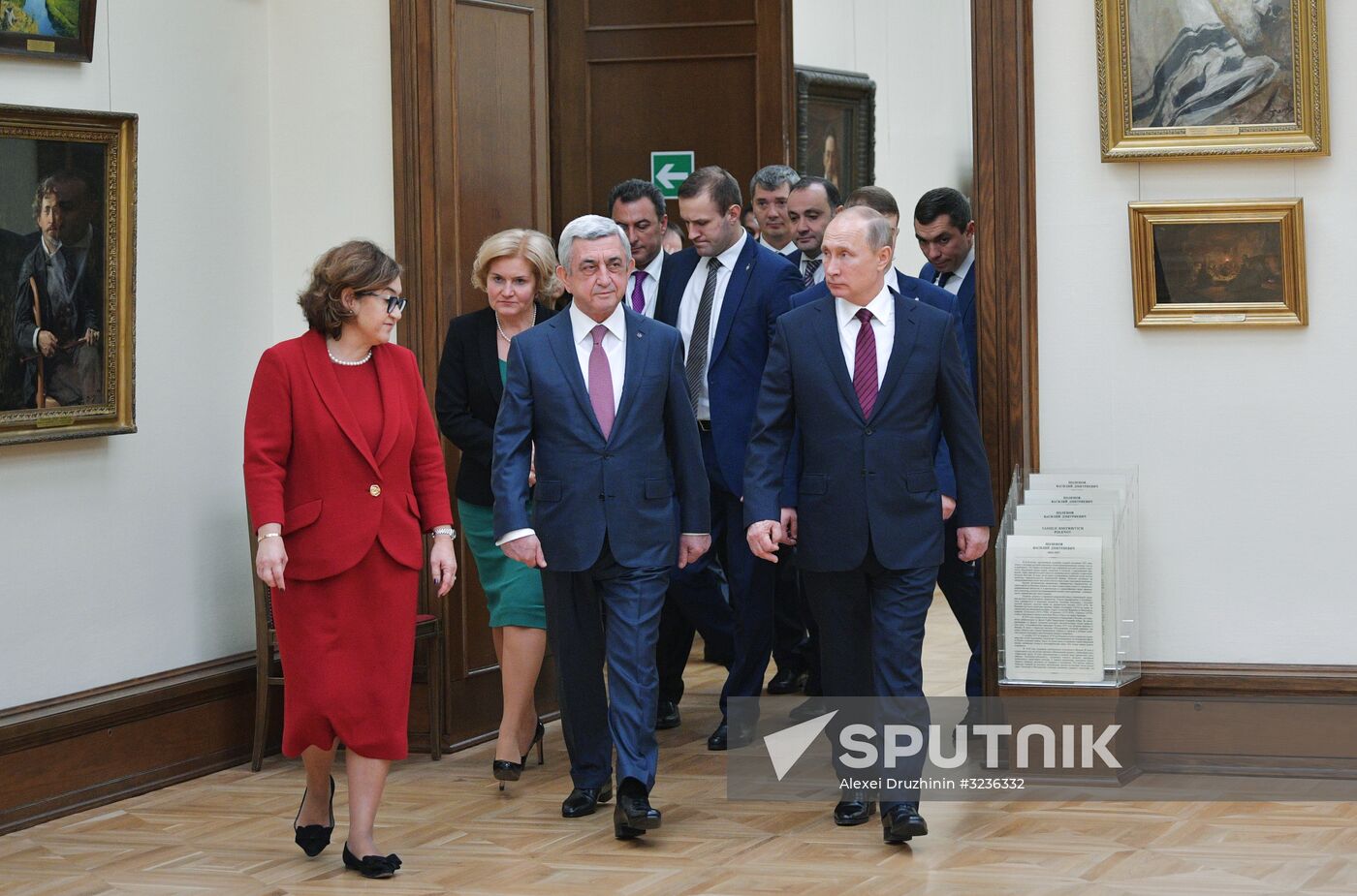 Russian President Vladimir Putin meets with Armenian President Serzh Sargsyan