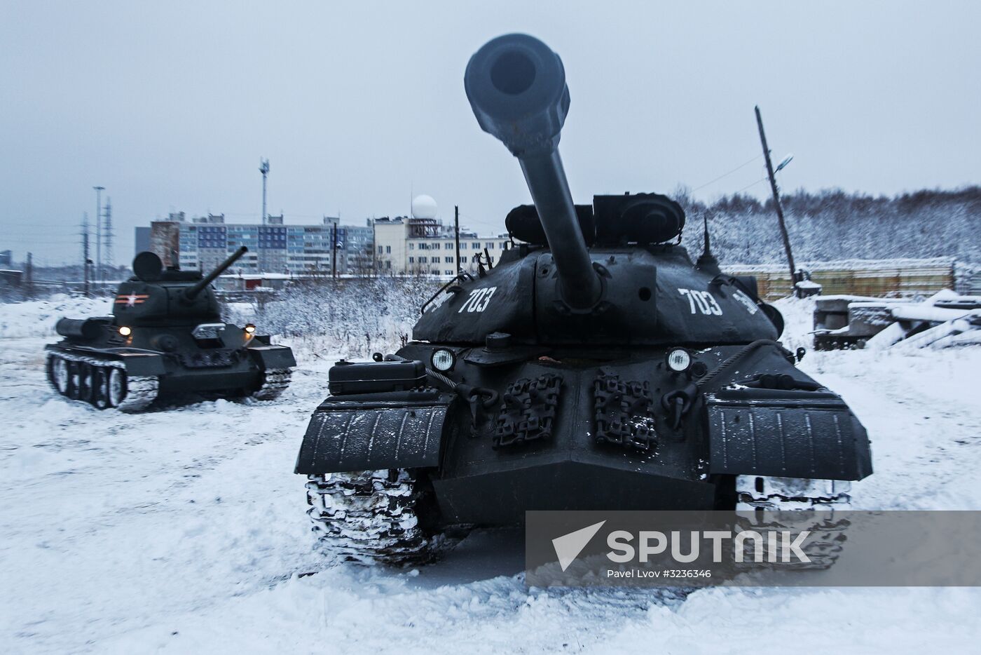 Peformance by historical military equipment unit in Murmansk