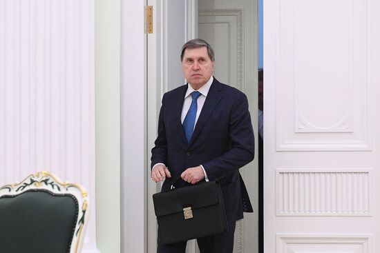 President Vladimir Putin meets with Armenian President Serzh Sargsyan