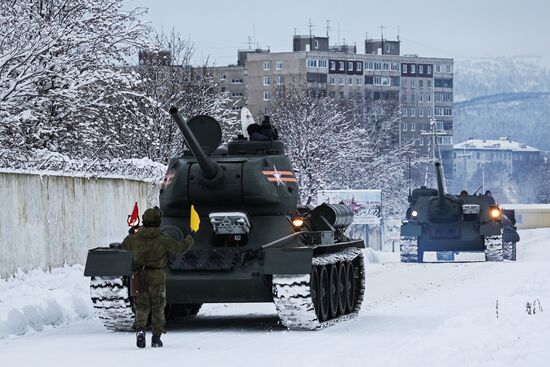 Peformance by historical military equipment unit in Murmansk