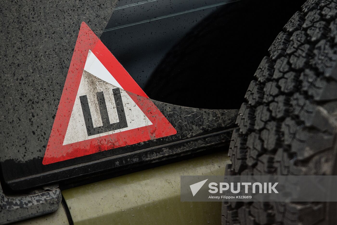 Demand for car stickers for studded tires increases with new traffic rule