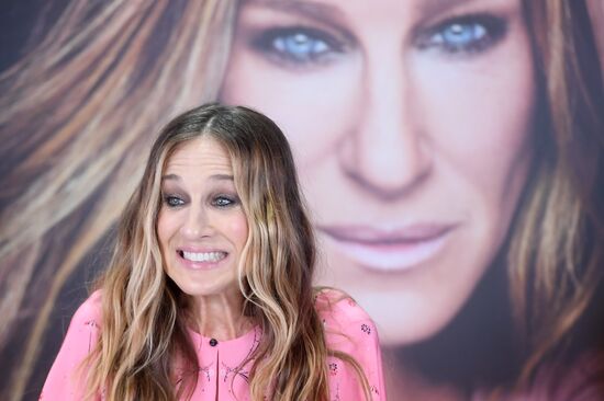 New Sarah Jessica Parker fragrance presented
