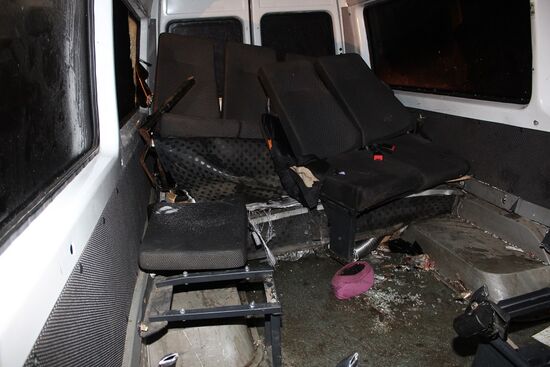 Minibus collides with timber truck in Mari El