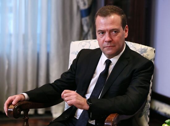Prime Minister Dmitry Medvedev meets with the WHO Director-General