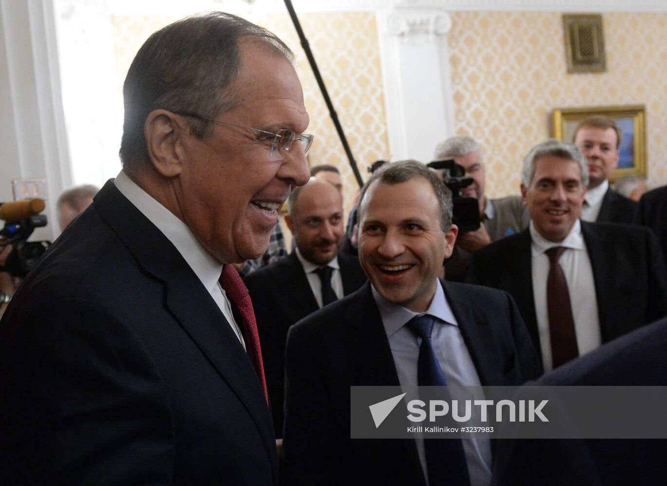 Russian Foreign Minister Sergei Lavrov and Lebanese Foreign Minister Gebran Bassil at meeting