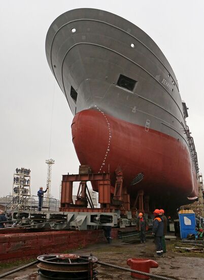 Launching Leninets trawler in Kaliningrad