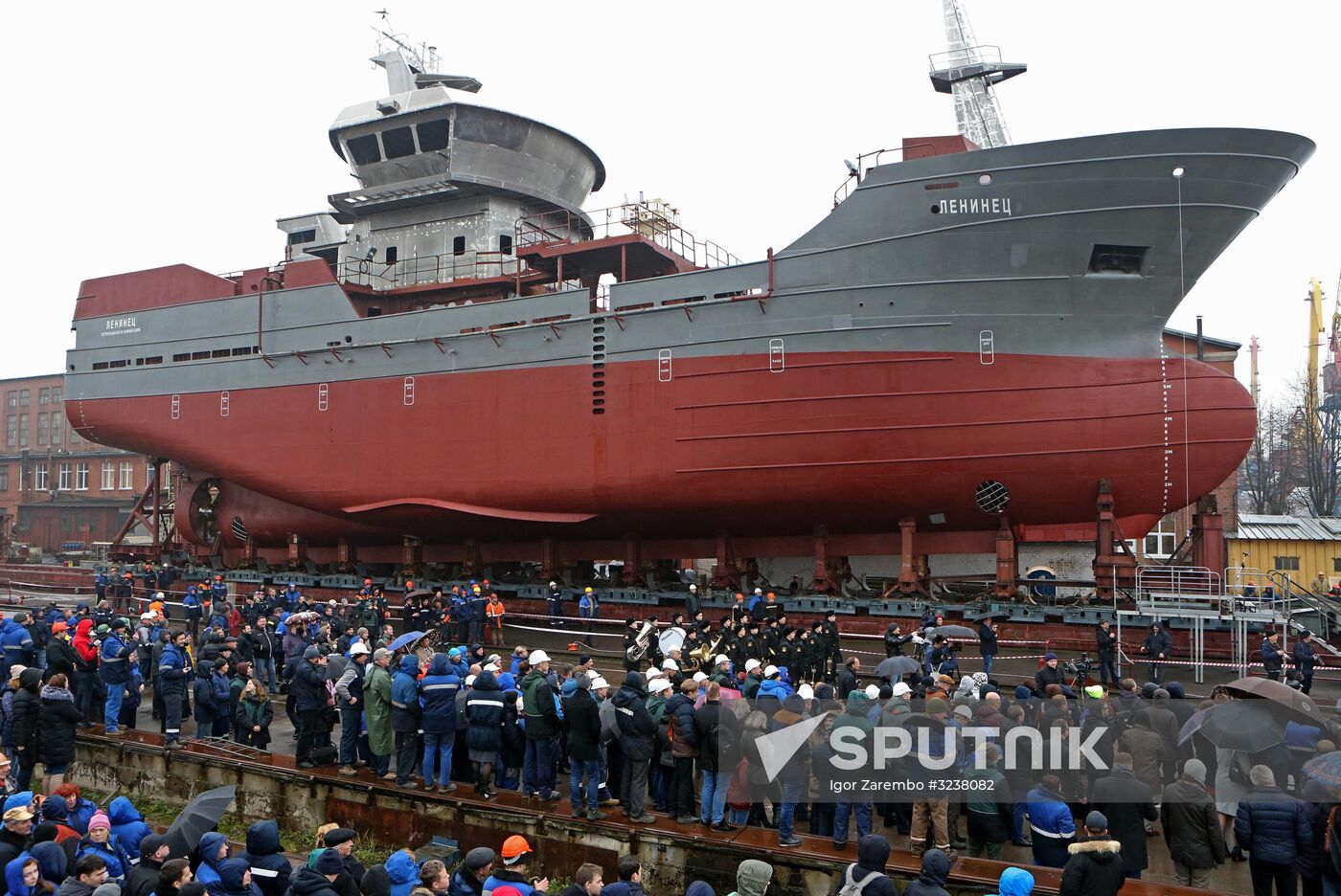 Launching Leninets trawler in Kaliningrad