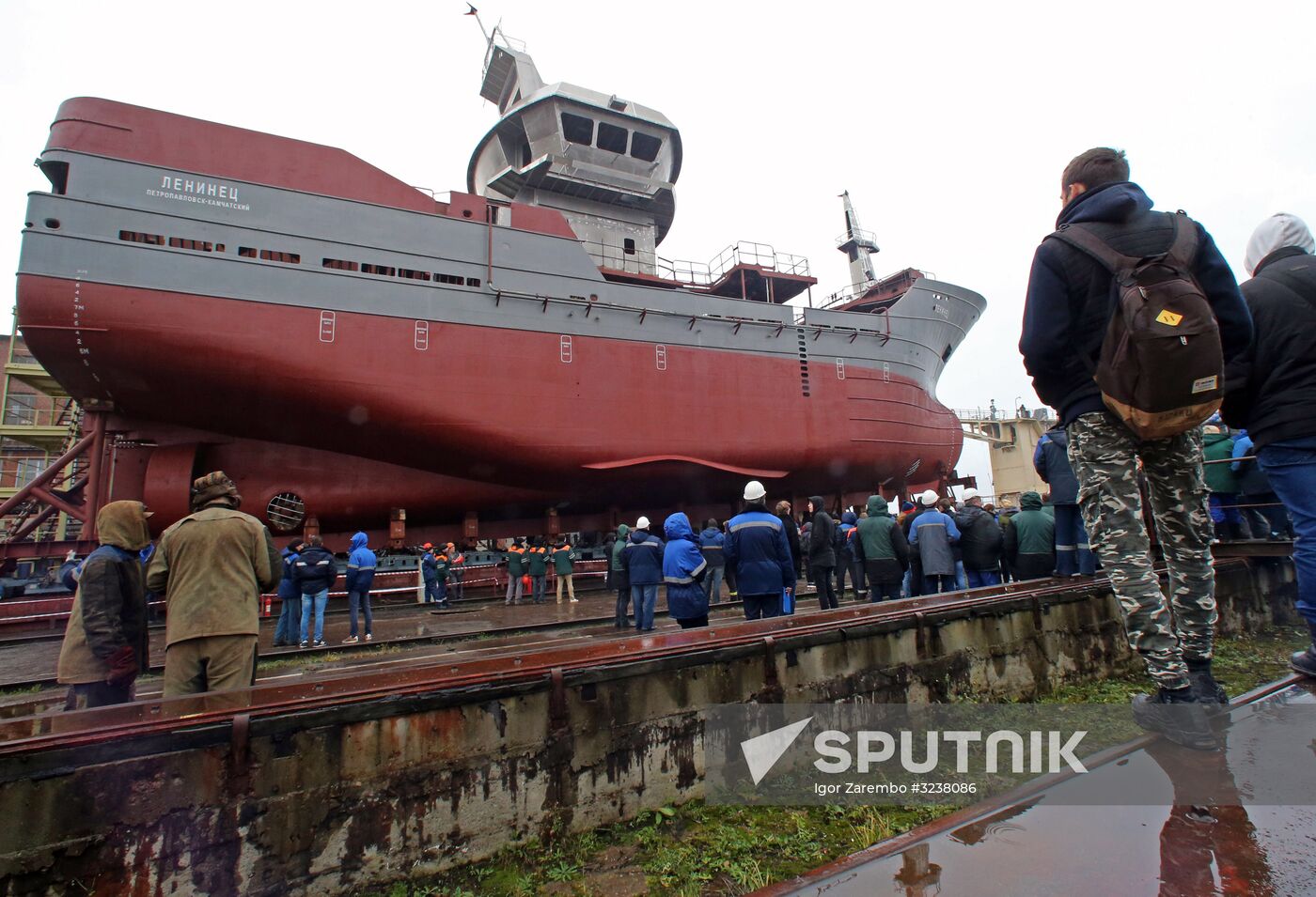 Launching Leninets trawler in Kaliningrad