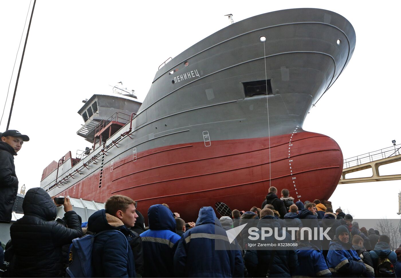 Launching Leninets trawler in Kaliningrad