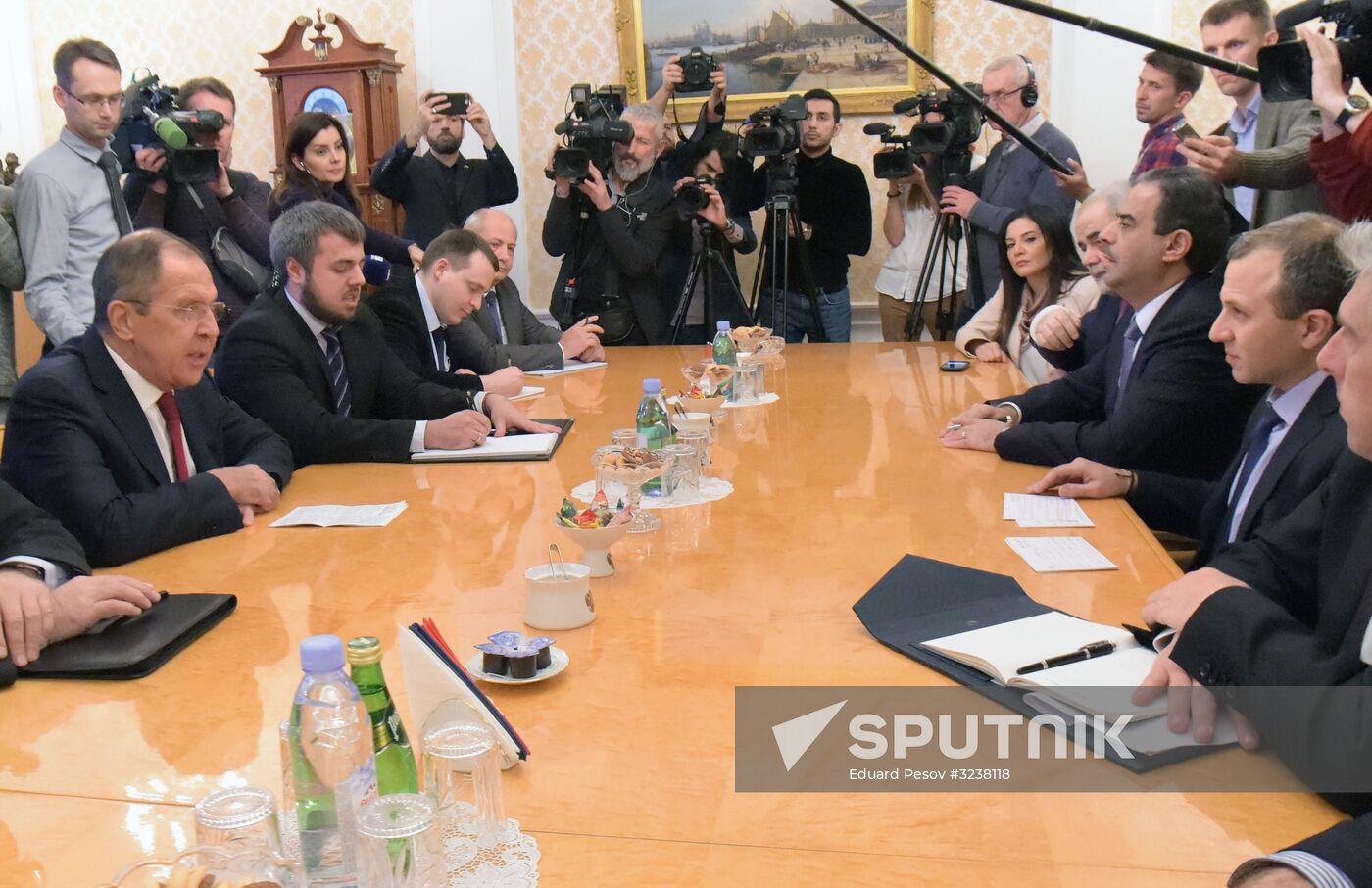 Russian Foreign Minister Sergei Lavrov and Lebanese Foreign Minister Gebran Bassil at meeting