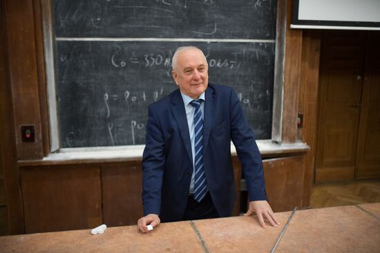 Dean of Lomonosov MSU Faculty of Physics Nikolai Sysoyev