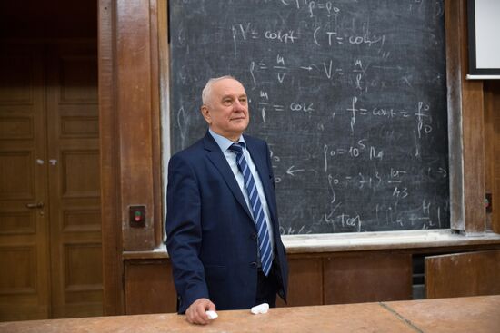 Dean of Lomonosov MSU Faculty of Physics Nikolai Sysoyev