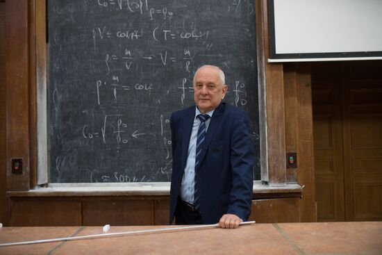 Dean of Lomonosov MSU Faculty of Physics Nikolai Sysoyev