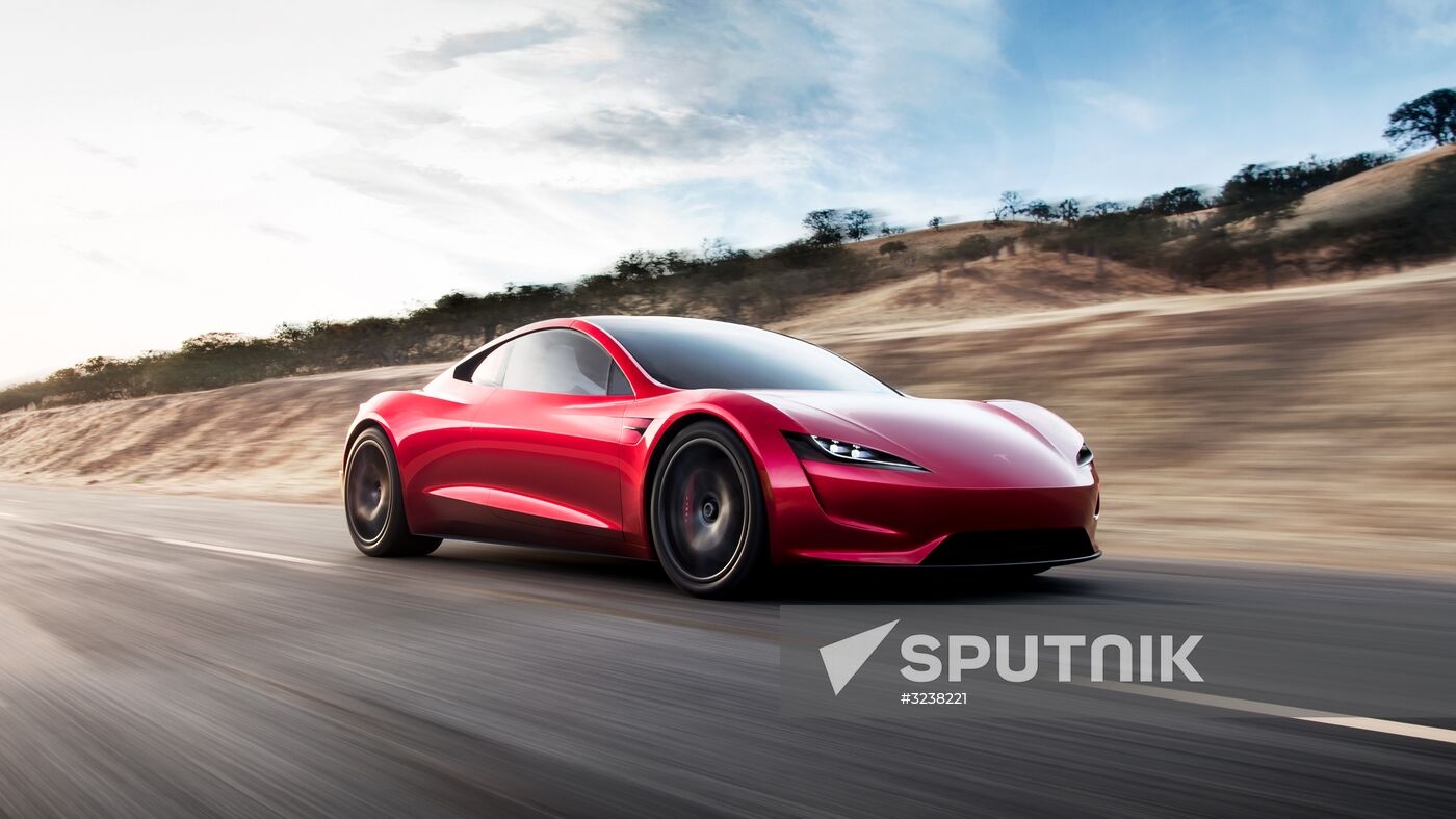 Tesla introduces new models of electric car