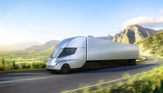 Tesla introduces new models of electric car