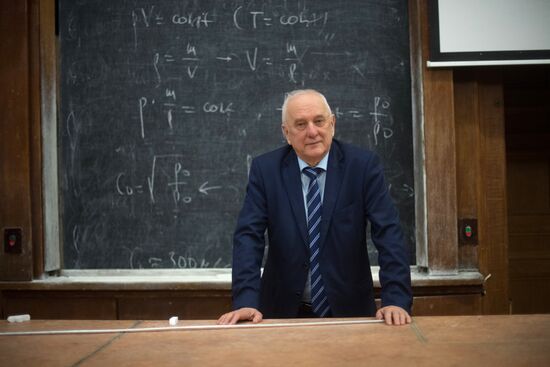 Dean of Lomonosov MSU Faculty of Physics Nikolai Sysoyev