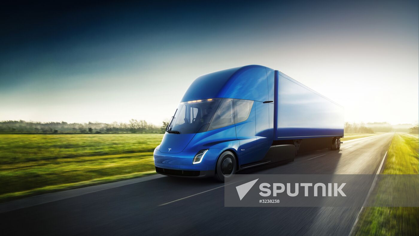 Tesla introduces new models of electric car