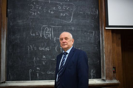 Dean of Lomonosov MSU Faculty of Physics Nikolai Sysoyev