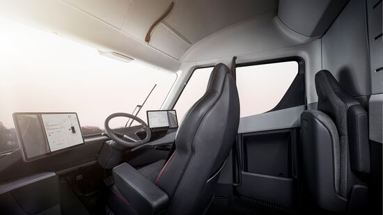 Tesla introduces new models of electric car