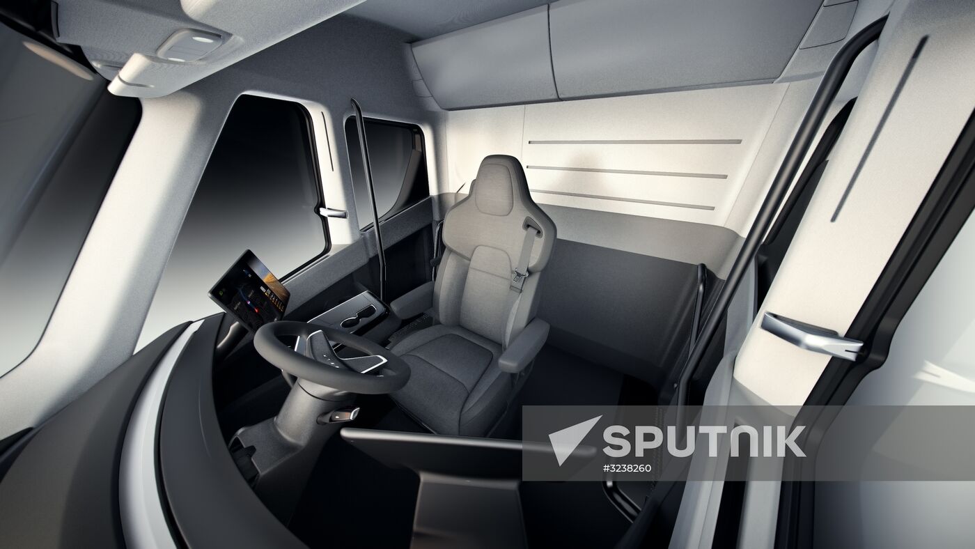 Tesla introduces new models of electric car