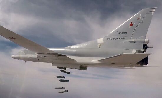 Russian Air Force hits terrorist targets in Syria