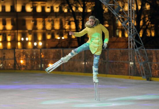 Hermitage Garden opens skating-rink, new season