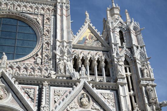 Cities of the world. Siena