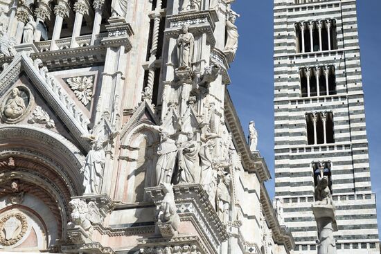 Cities of the world. Siena