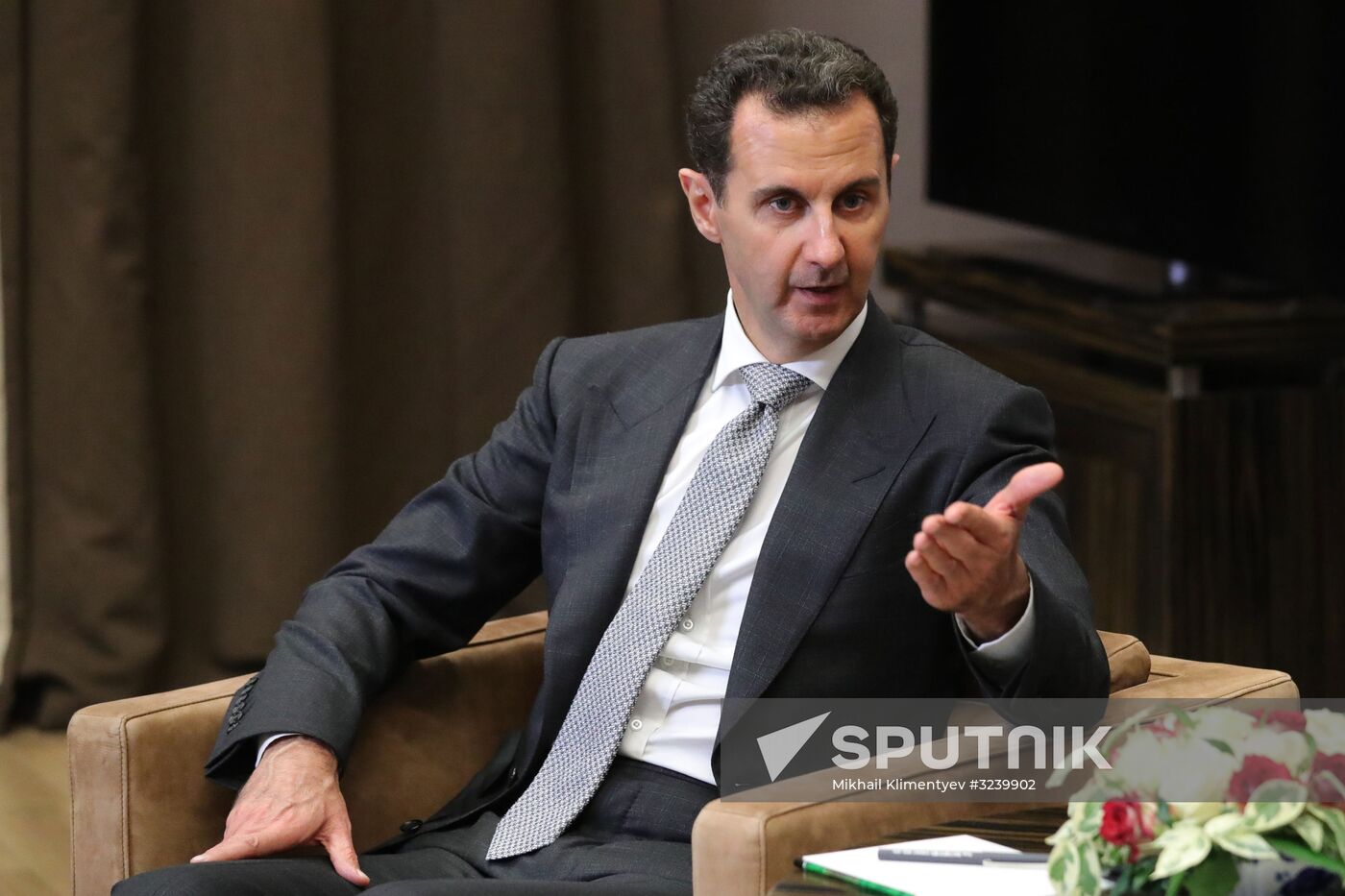 Vladimir Putin meets with Syrian President Bashar Al-Assad